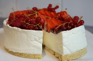 Cheesecake sans cuisson Vanille & fruits rouges 323097_10151048741075239_2043835549_o