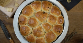 Petits pains garnis à partager