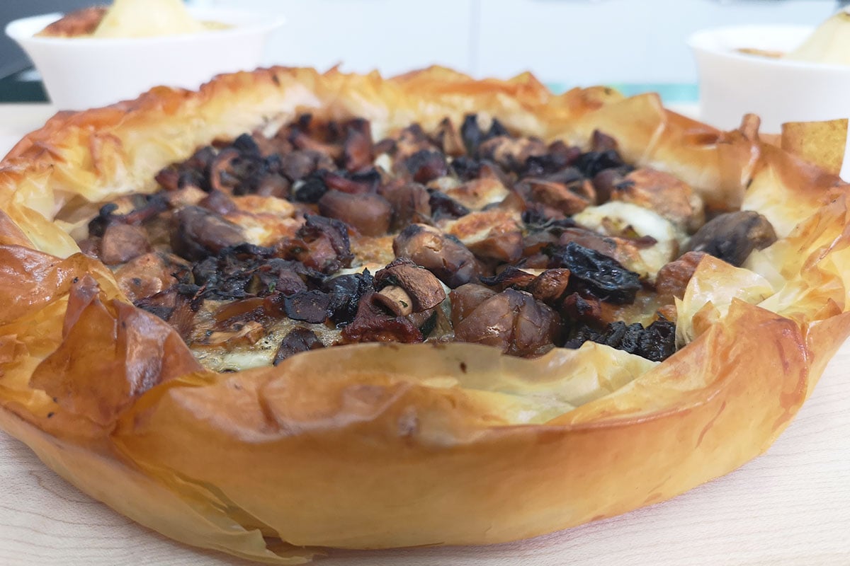 Recette Tarte croustillante champignons mozzarella - HerveCuisine.com