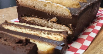 Recette du gâteau au chocolat sans cuisson avec seulement 4 ingrédients