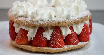 Gâteau fraises et amandes: recette légère